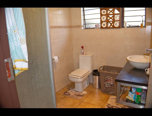 3 BEDROOM FREESTANDING FOR SALE IN FARRARMERE